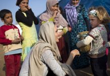 10 celebritati care sunt surprinzator de modeste